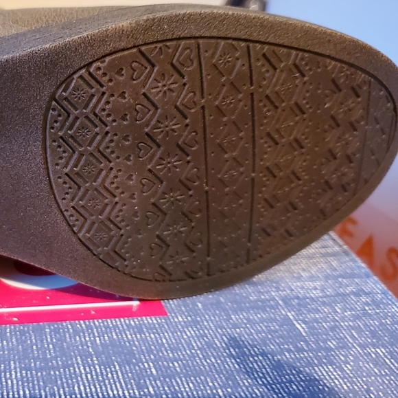 Brown Western Style Ankle Boots Booties New in Box Size 6 - Picture 3 of 3